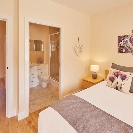 Host & Stay - The Scuttlebutt Townhouse Whitby Luaran gambar